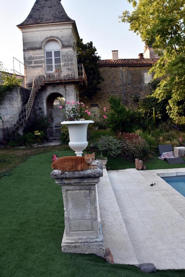 Bed and Breakfast Les Hirondelles Fleac Esterno foto